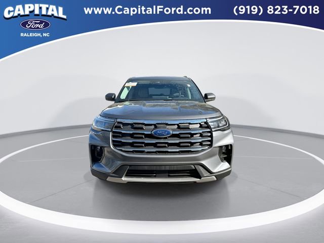 Certified 2025 Ford Explorer Active w/ Active Comfort Package image 3