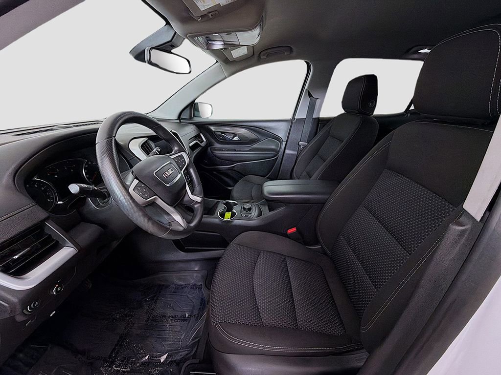 Used 2023 GMC Terrain SLE w/ Driver Convenience Package image 18