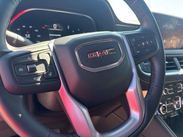 Used 2024 GMC Yukon SLT w/ SLT Premium Package AWD/4WD image 24