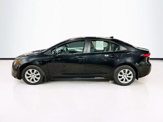 Used 2021 Toyota Corolla LE w/ Carpet Mat Package (TMS) image 4