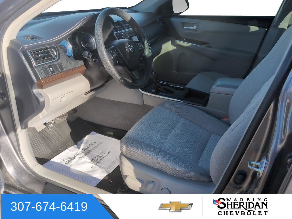 Used 2017 Toyota Camry LE image 8