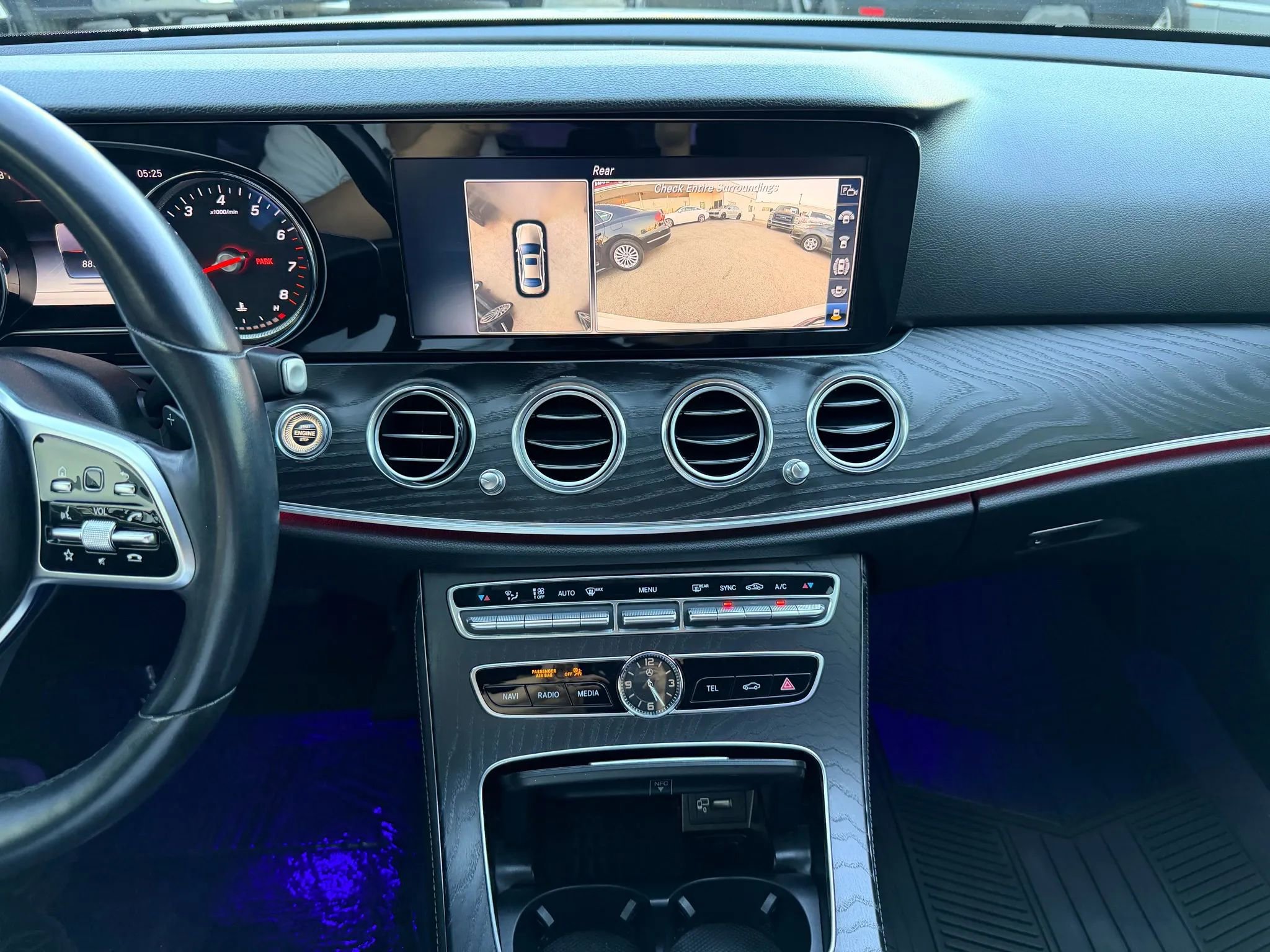 Used 2019 Mercedes-Benz E 300 image 17
