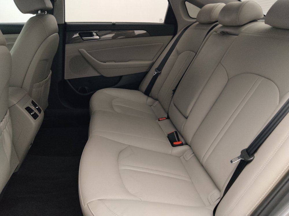 Used 2018 Hyundai Sonata Limited w/ Ultimate Package 02 FWD image 18