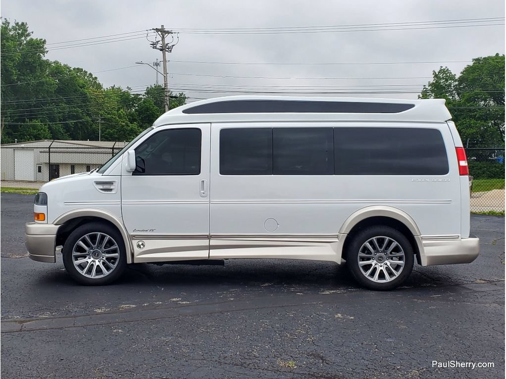 Used 2021 GMC Savana 2500 RWD image 22