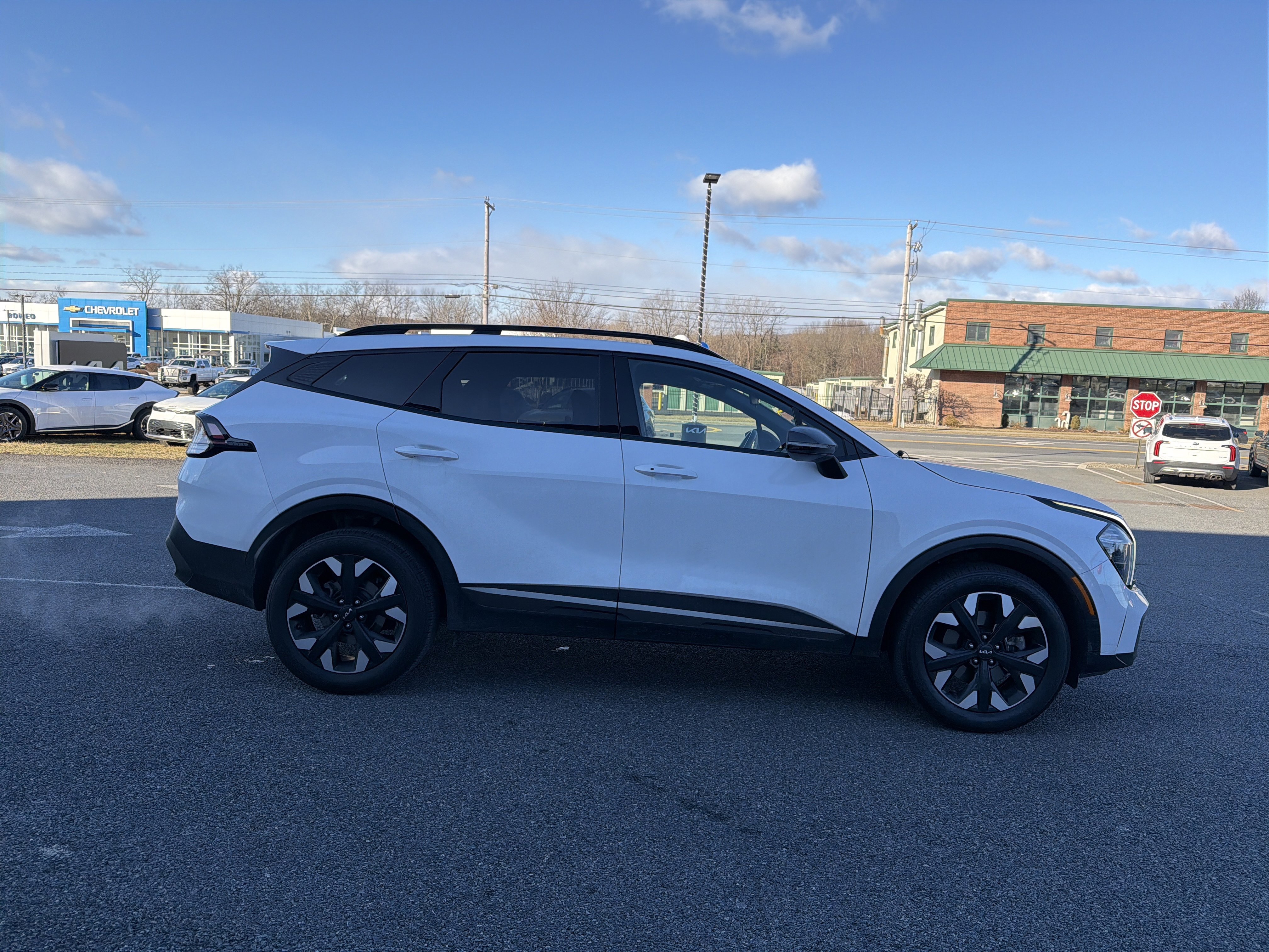 Certified 2023 Kia Sportage X-Line w/ X-Line Premium Package image 4