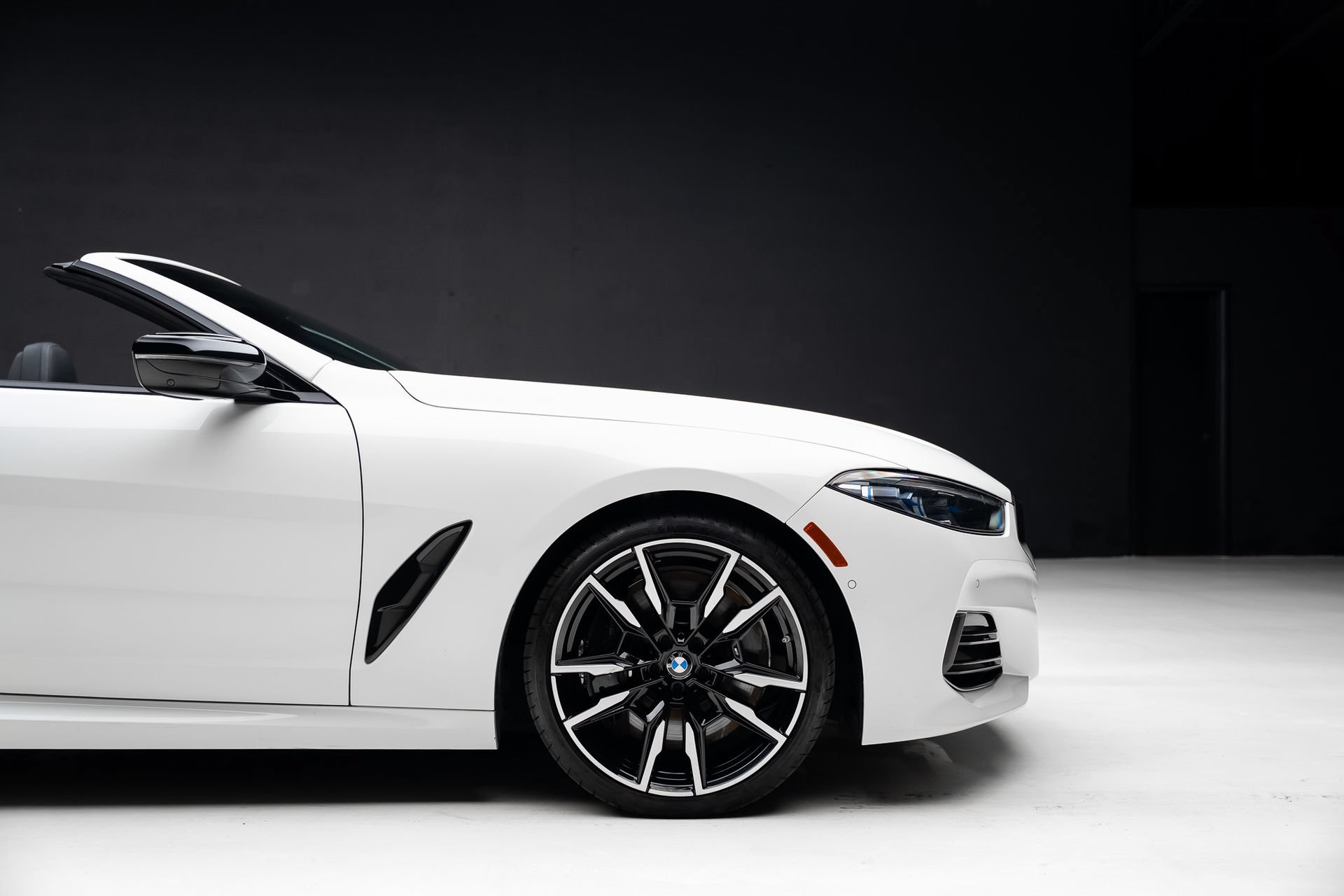Used 2023 BMW M850i xDrive Convertible AWD/4WD image 42