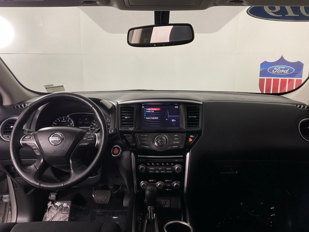 Used 2019 Nissan Pathfinder SV FWD image 19