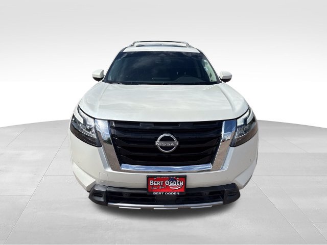 Certified 2023 Nissan Pathfinder SL w/ SL Premium Package AWD/4WD image 2