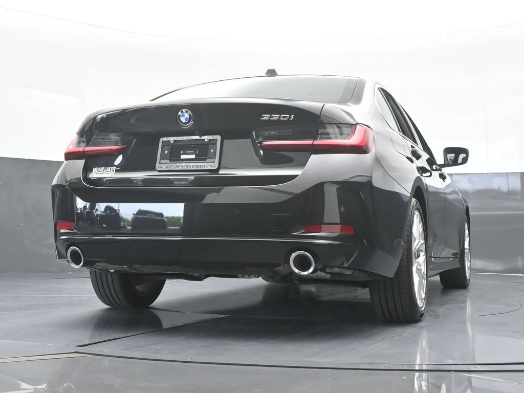 Used 2026 BMW 330i Sedan w/ Convenience Package RWD image 58