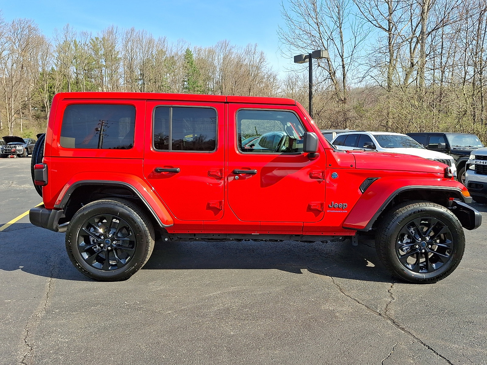 Certified 2025 Jeep Wrangler Sahara w/ Safety Group AWD/4WD image 7