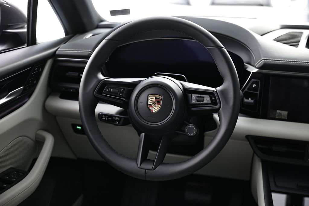 New 2026 Porsche Macan 4 Electric image 29