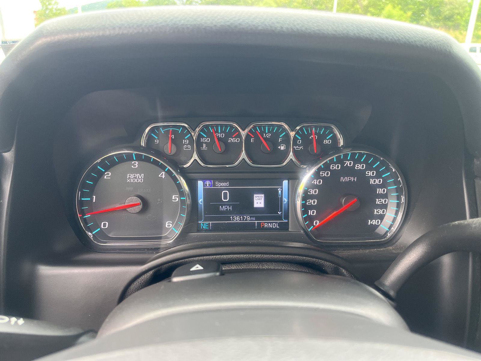 Used 2018 Chevrolet Tahoe Premier AWD/4WD image 41