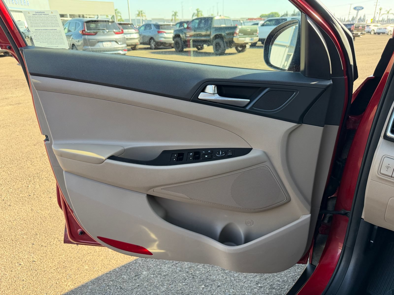 Used 2021 Hyundai Tucson Value FWD image 12