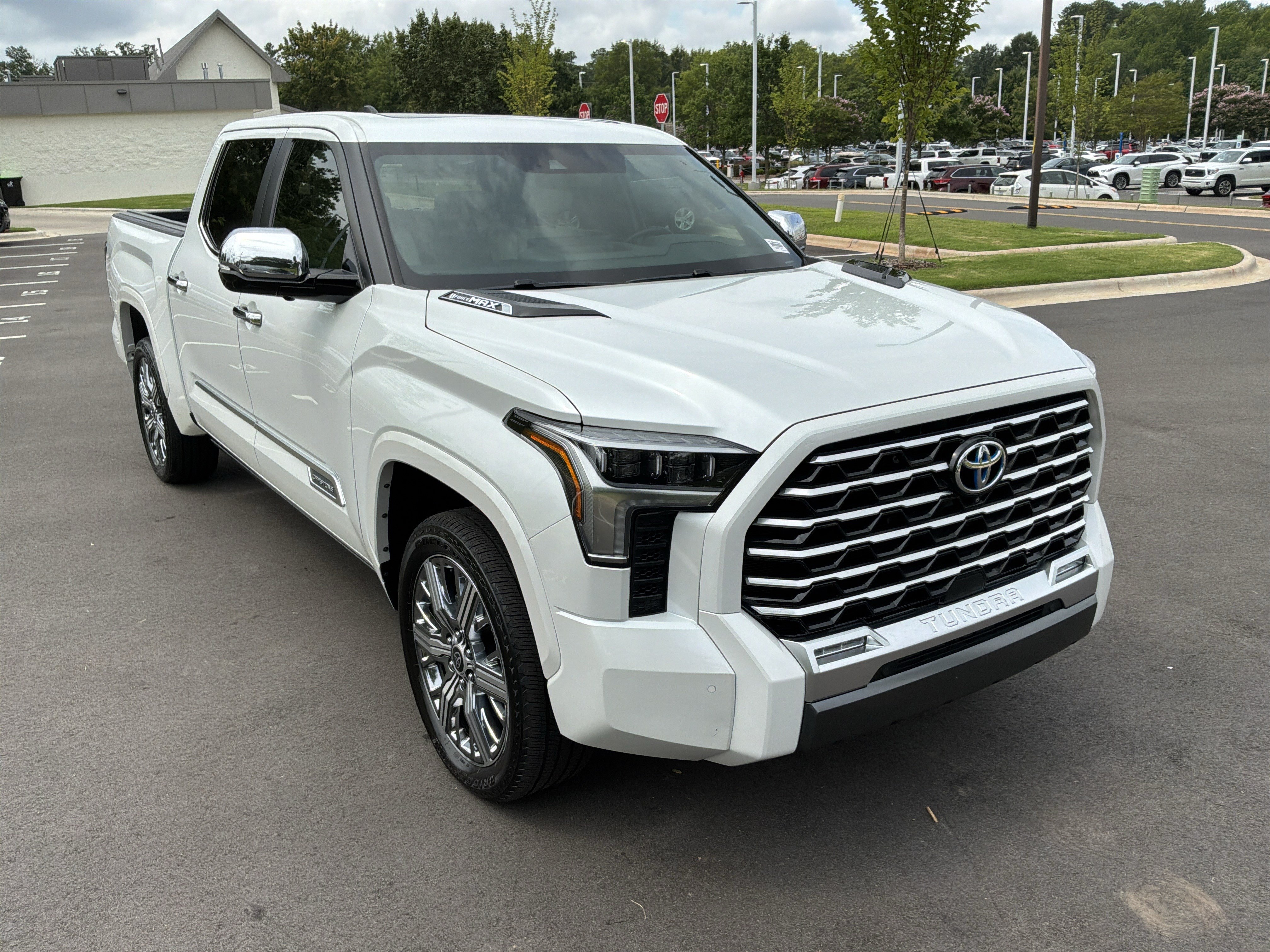Used 2024 Toyota Tundra Capstone AWD/4WD image 2