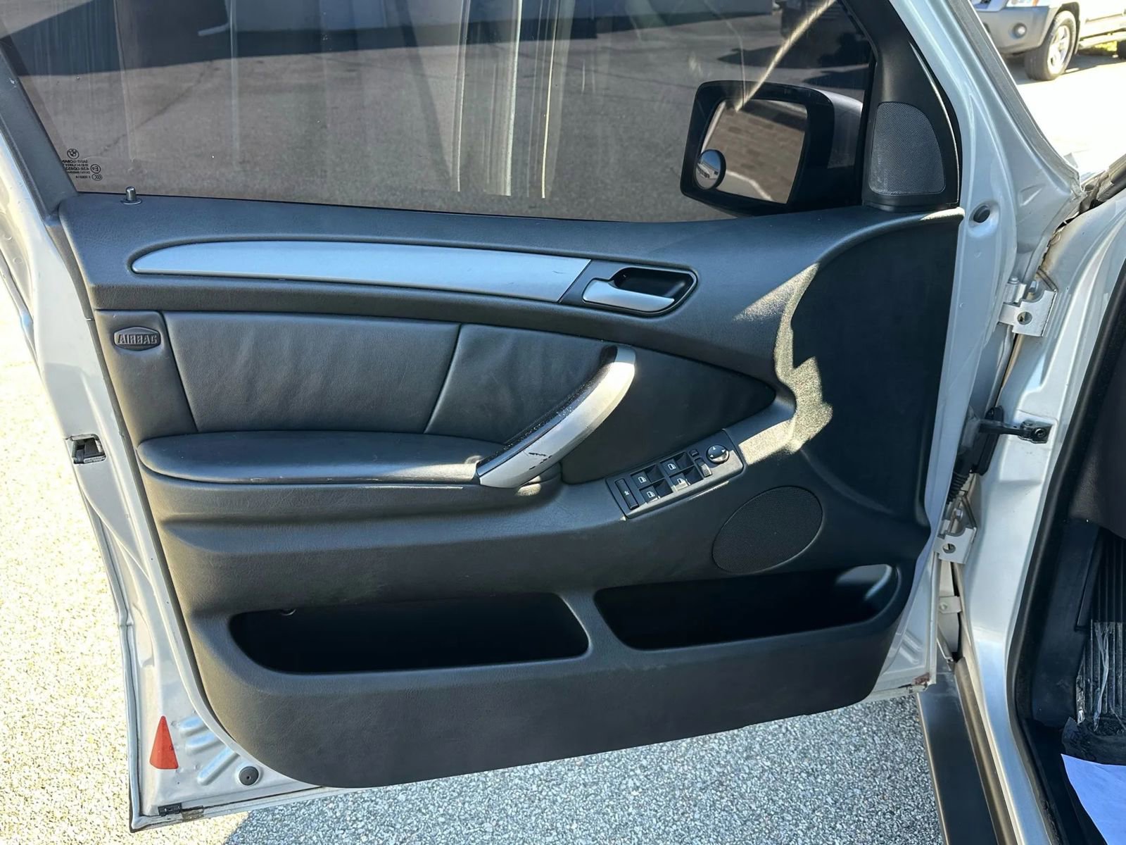 Used 2005 BMW X5 4.8is image 34