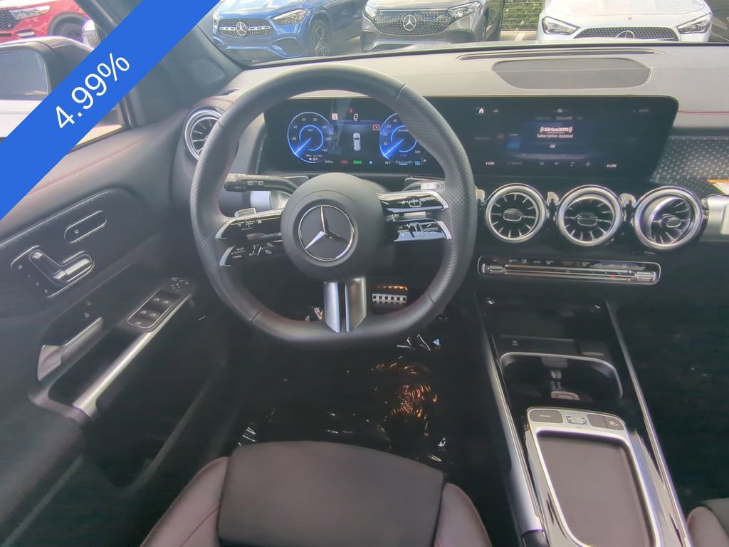 Used 2024 Mercedes-Benz EQB 300 4MATIC image 3