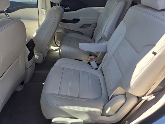 Used 2023 GMC Acadia Denali image 10