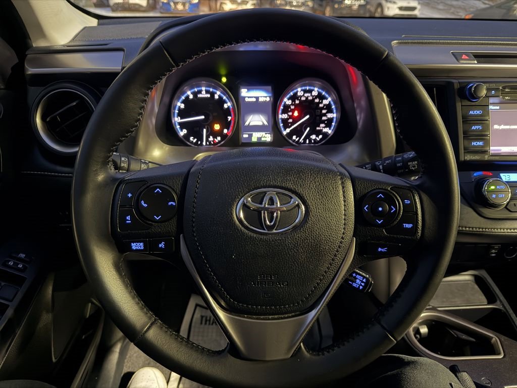 Used 2018 Toyota RAV4 XLE image 11