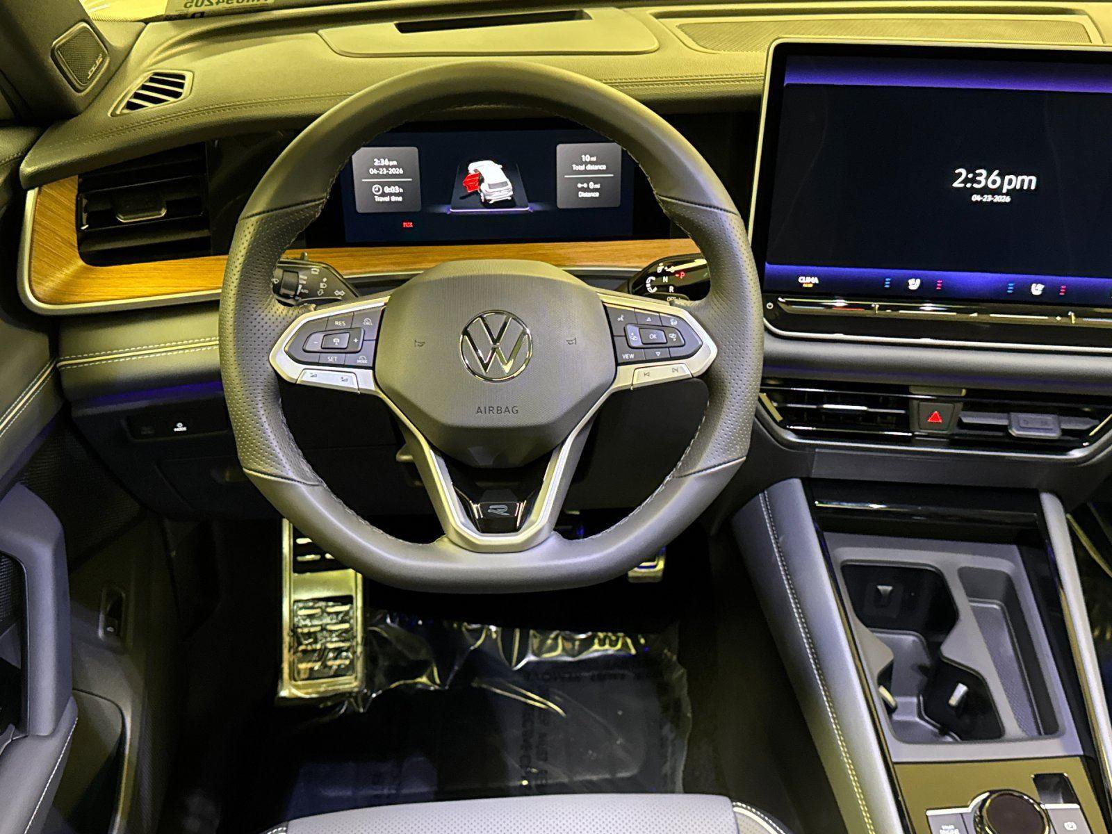 New 2026 Volkswagen Tiguan SEL R-Line AWD/4WD image 13