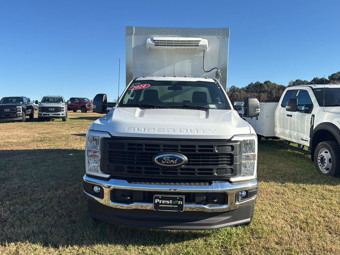 New 2024 Ford F250 XL w/ FX4 Off-Road Package image 2