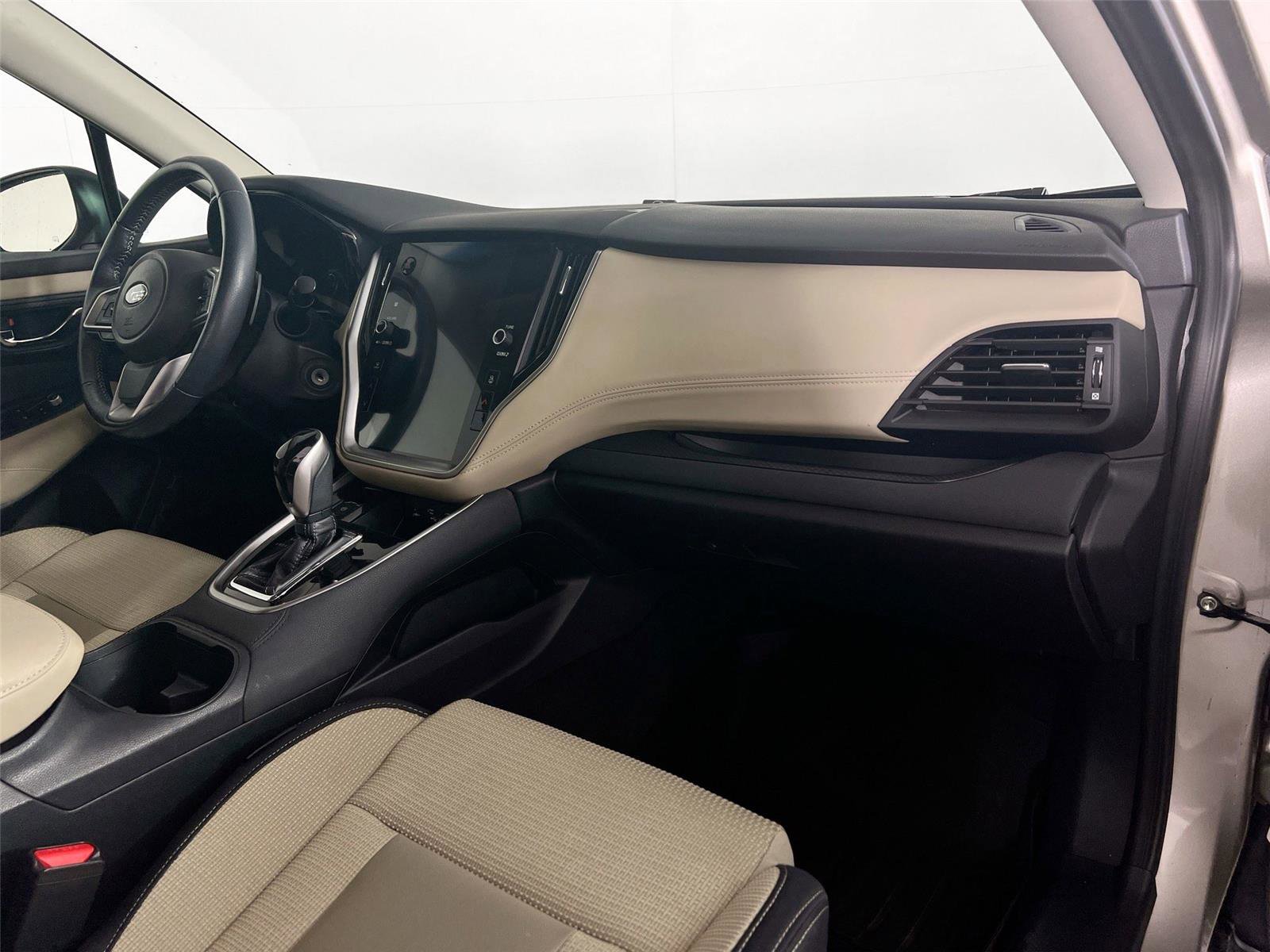 Used 2020 Subaru Outback Premium image 25