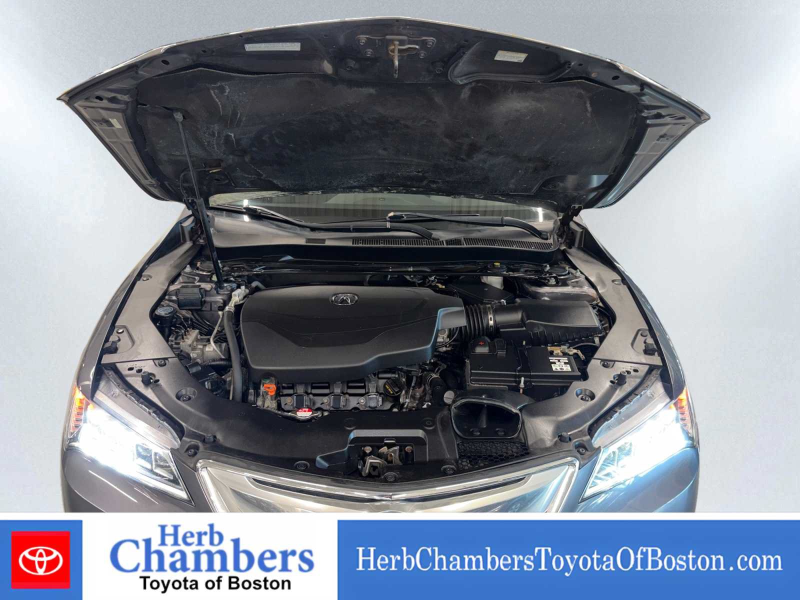 Used 2017 Acura TLX w/ Technology Package AWD/4WD image 8