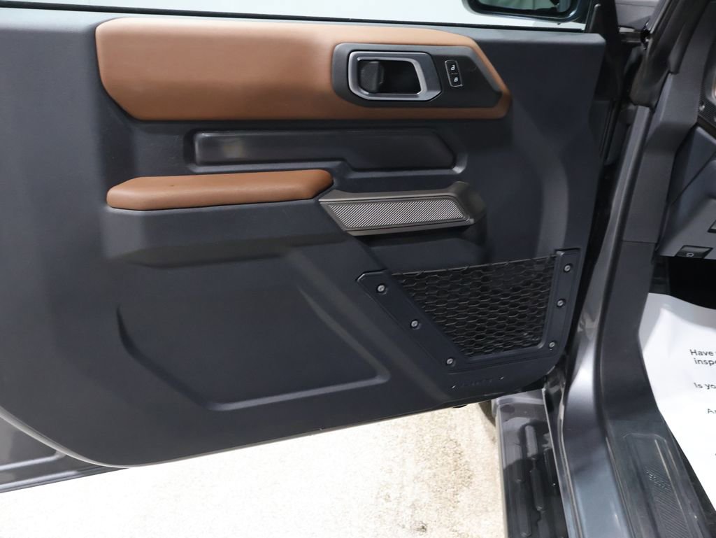 Used 2023 Ford Bronco Outer Banks image 16