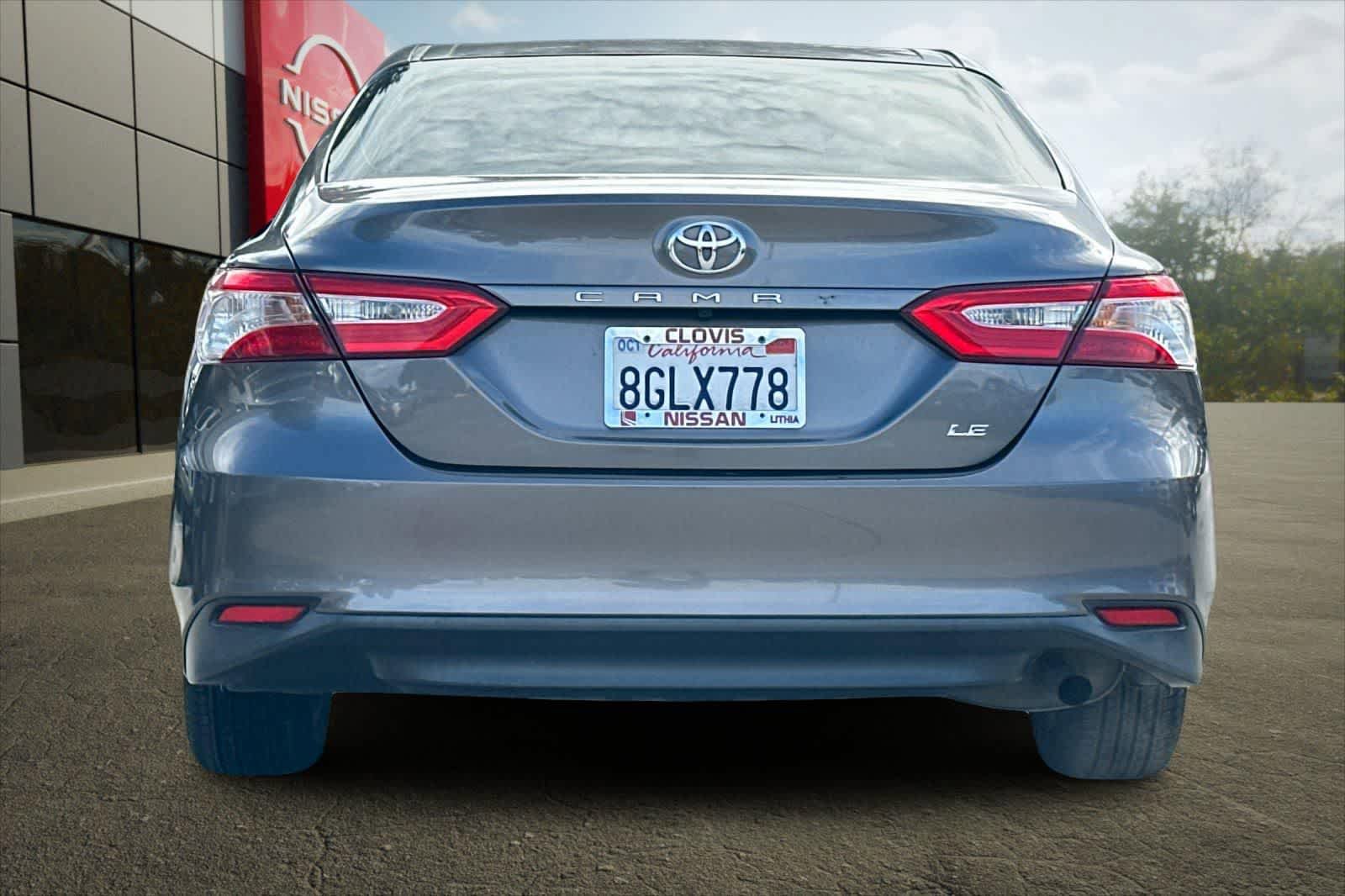 Used 2018 Toyota Camry LE FWD image 8