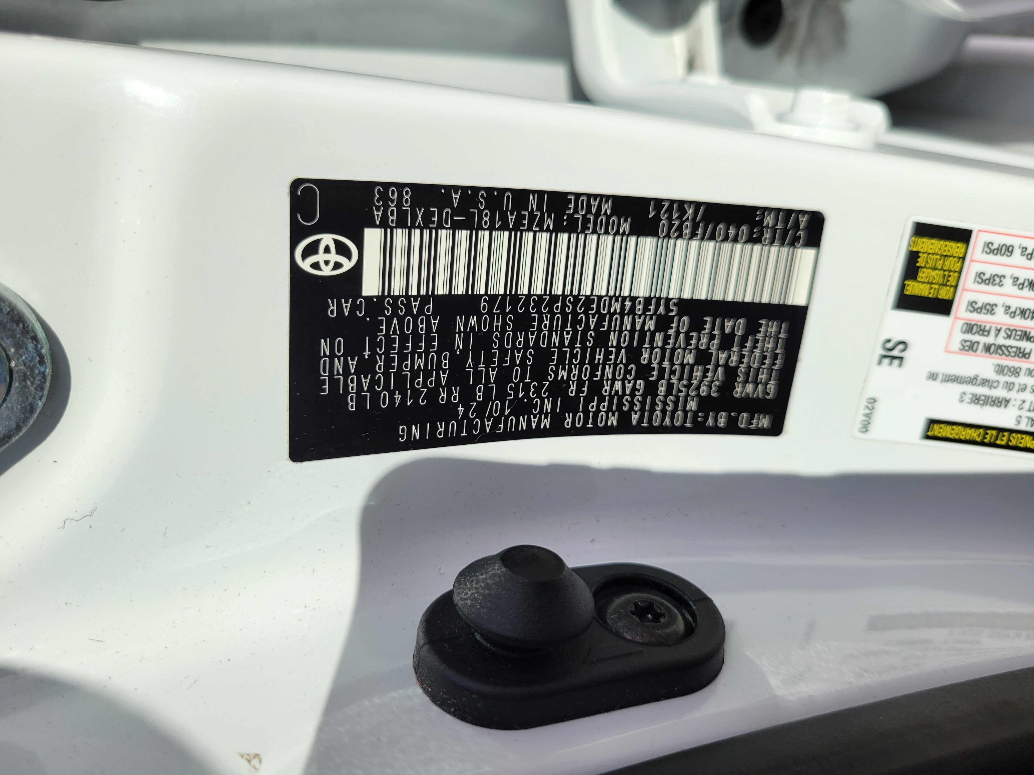 Used 2025 Toyota Corolla LE image 29