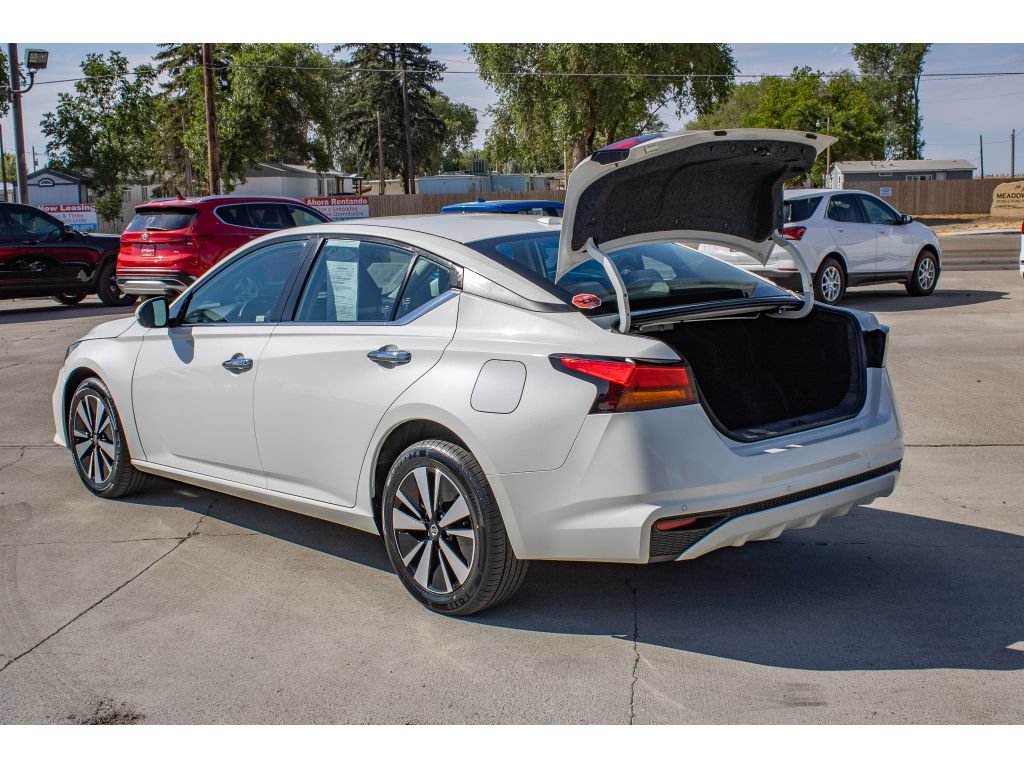 Used 2022 Nissan Altima 2.5 SV AWD/4WD image 9