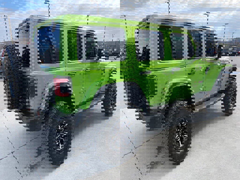 Used 2025 Jeep Wrangler Unlimited Rubicon image 19