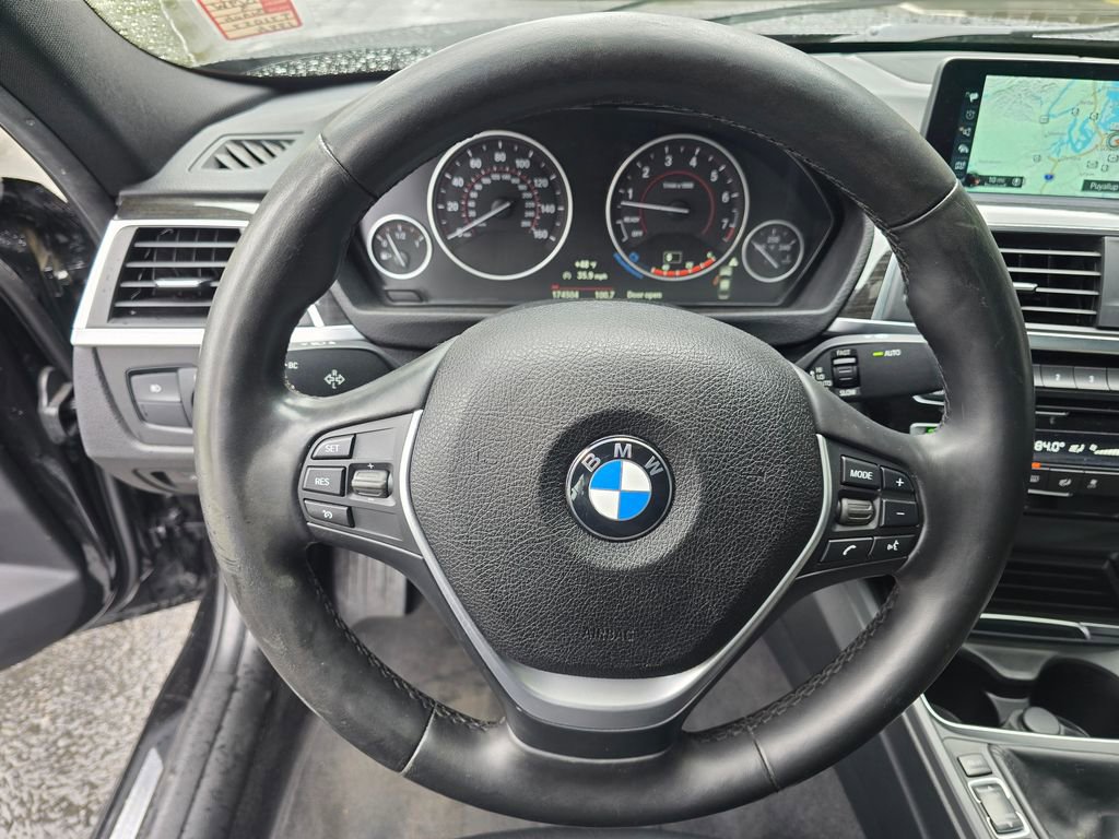 Used 2017 BMW 340i xDrive Sedan AWD/4WD image 27