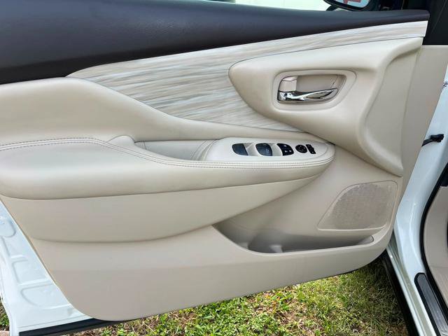 Used 2016 Nissan Murano SV w/ Premium Package FWD image 19