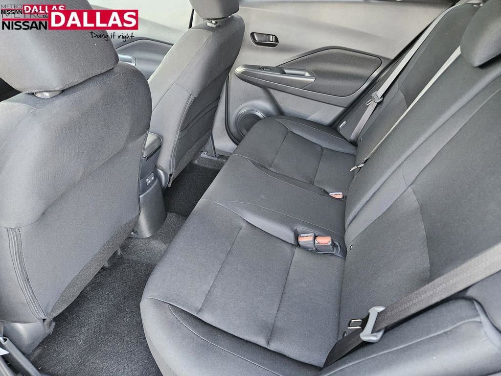 New 2025 Nissan Kicks Play S image 21
