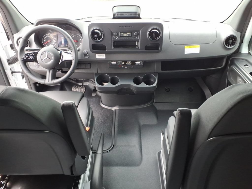 New 2026 Mercedes-Benz Sprinter 2500 image 28