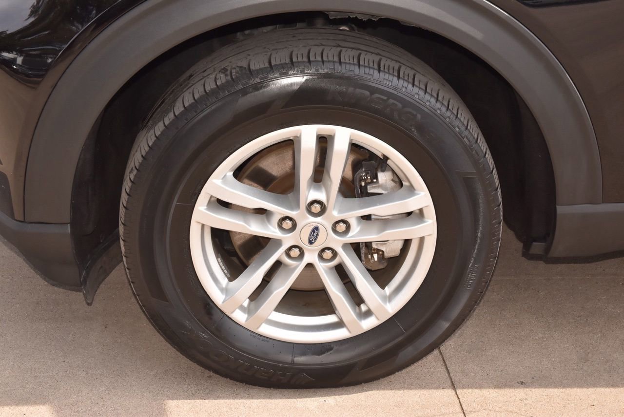 Used 2023 Ford Explorer XLT w/ Equipment Group 202A image 37