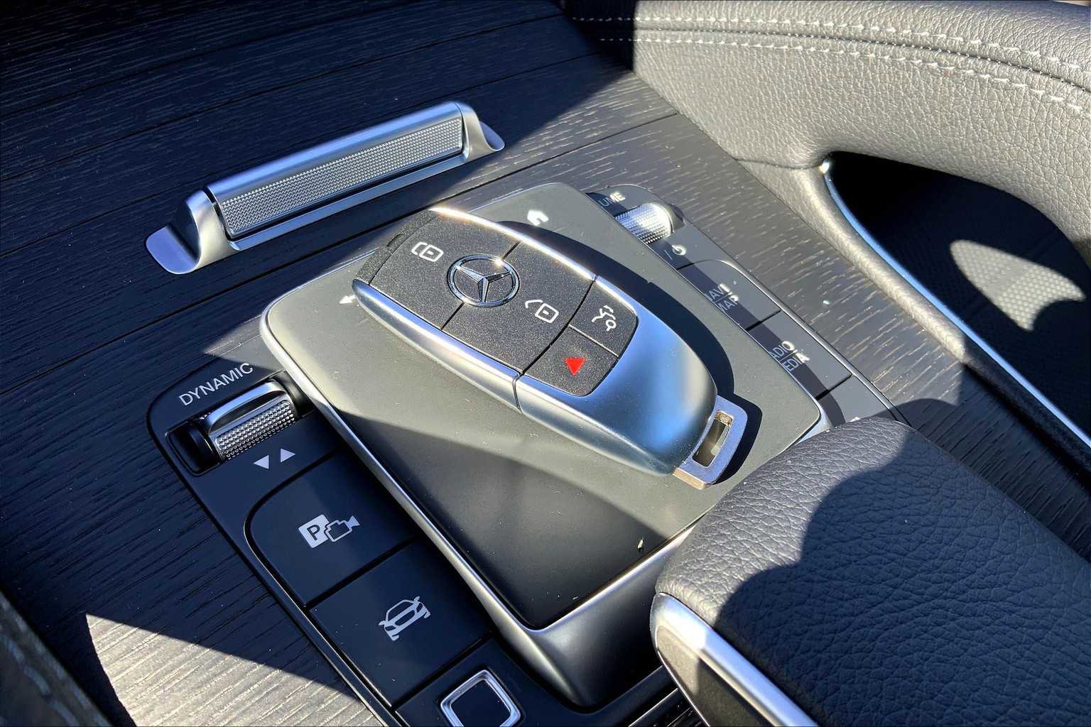 New 2026 Mercedes-Benz GLS 450 4MATIC image 21