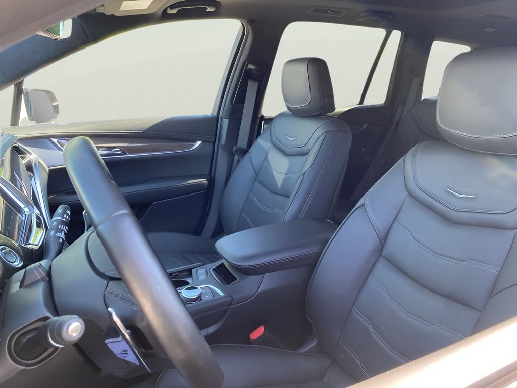 Used 2025 Cadillac XT6 Sport w/ Platinum Package AWD/4WD image 16