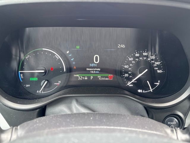 Used 2025 Toyota Sienna LE image 13