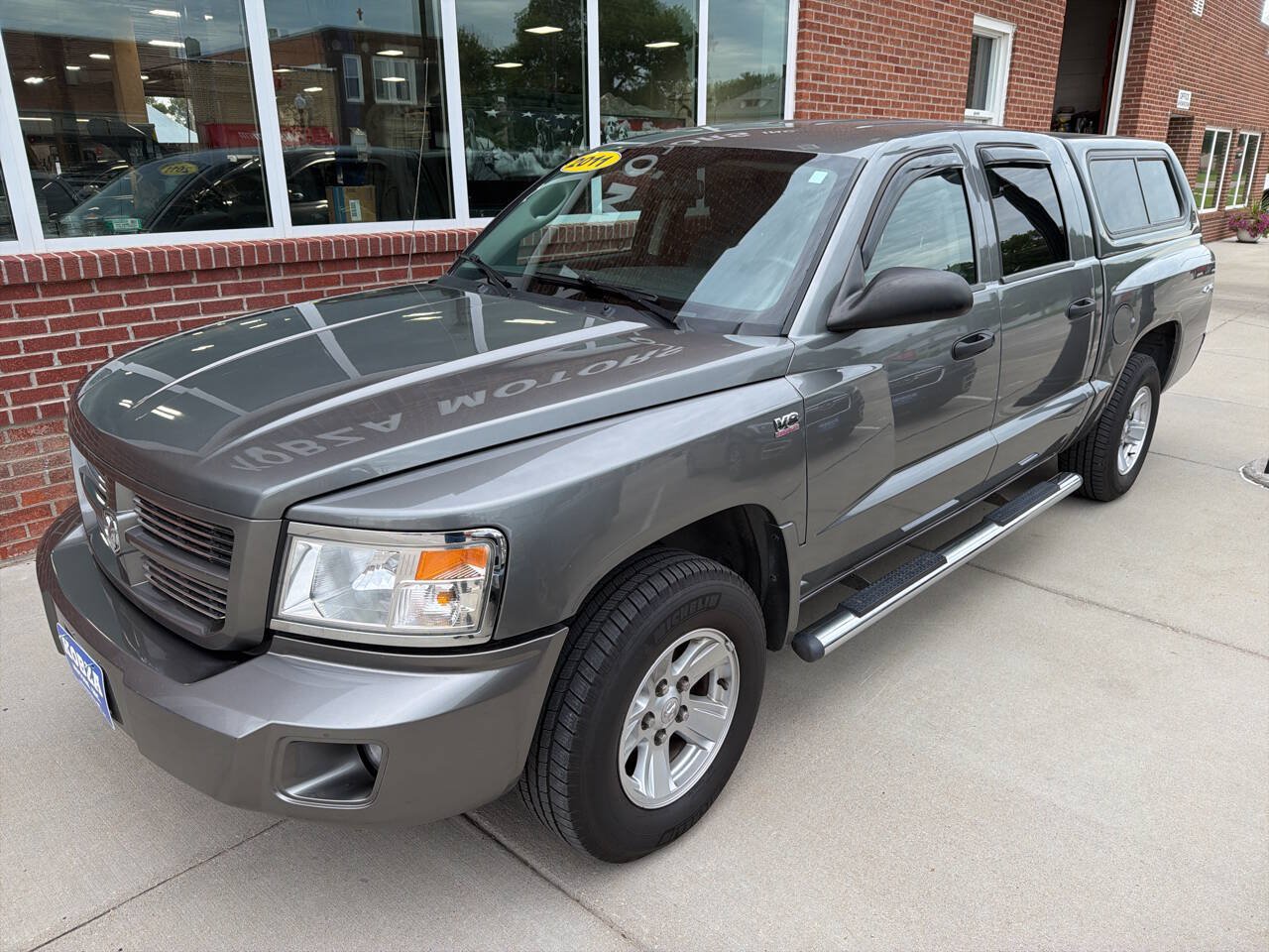 Used 2011 Dodge Dakota 4x4 Crew Cab w/ Convenience Group image 4
