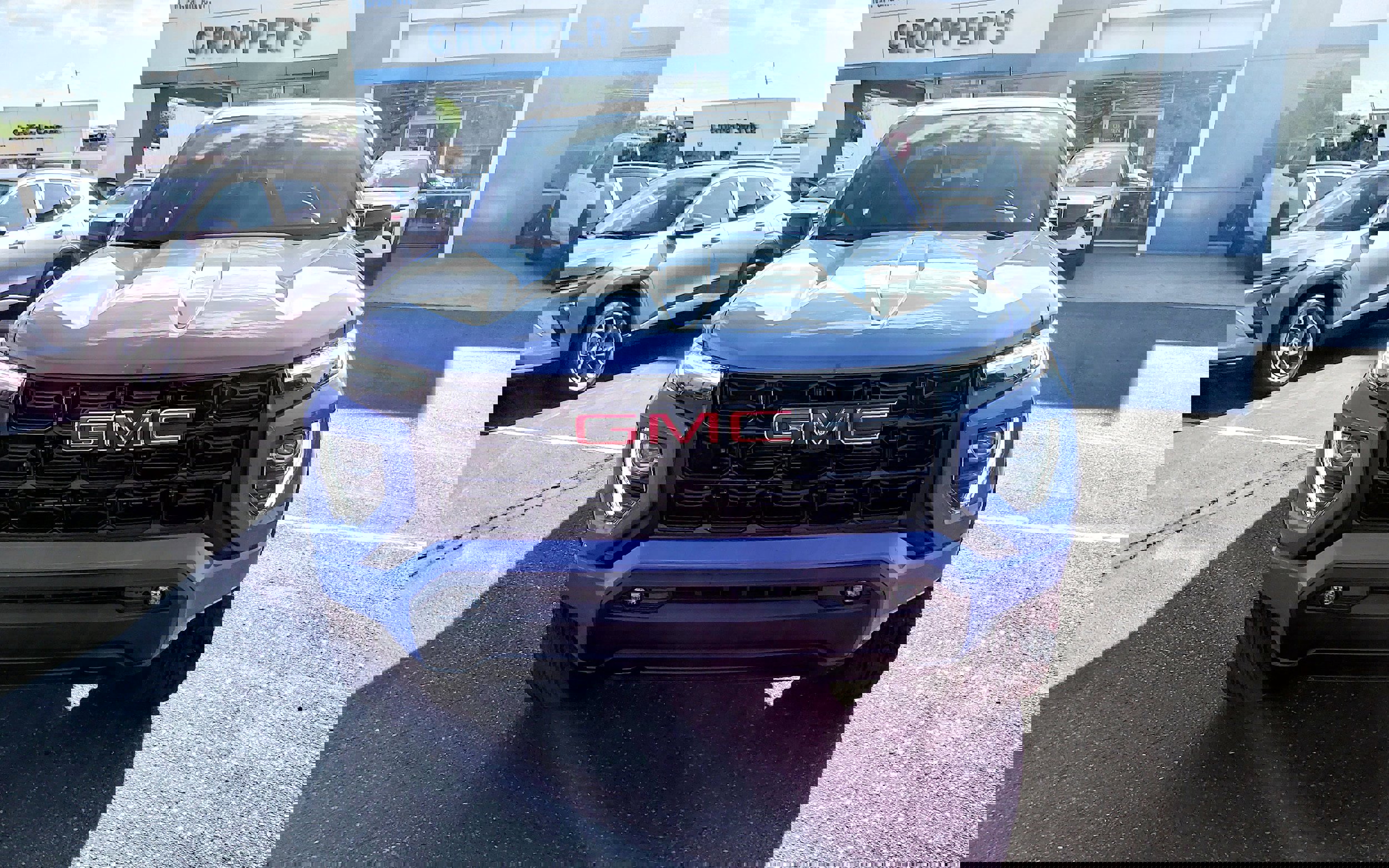 New 2025 GMC Canyon Elevation w/ Convenience Package image 2