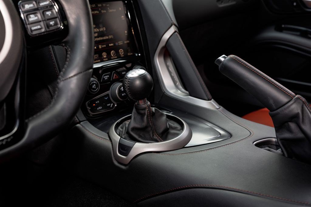 Used 2017 Dodge Viper GTC RWD image 22