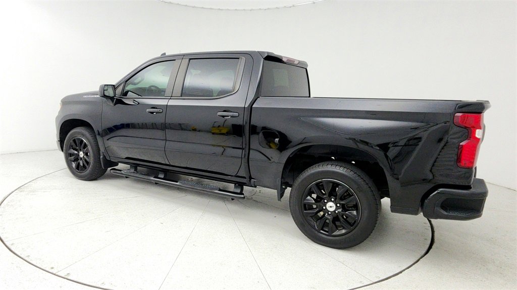 Used 2023 Chevrolet Silverado 1500 Custom image 4