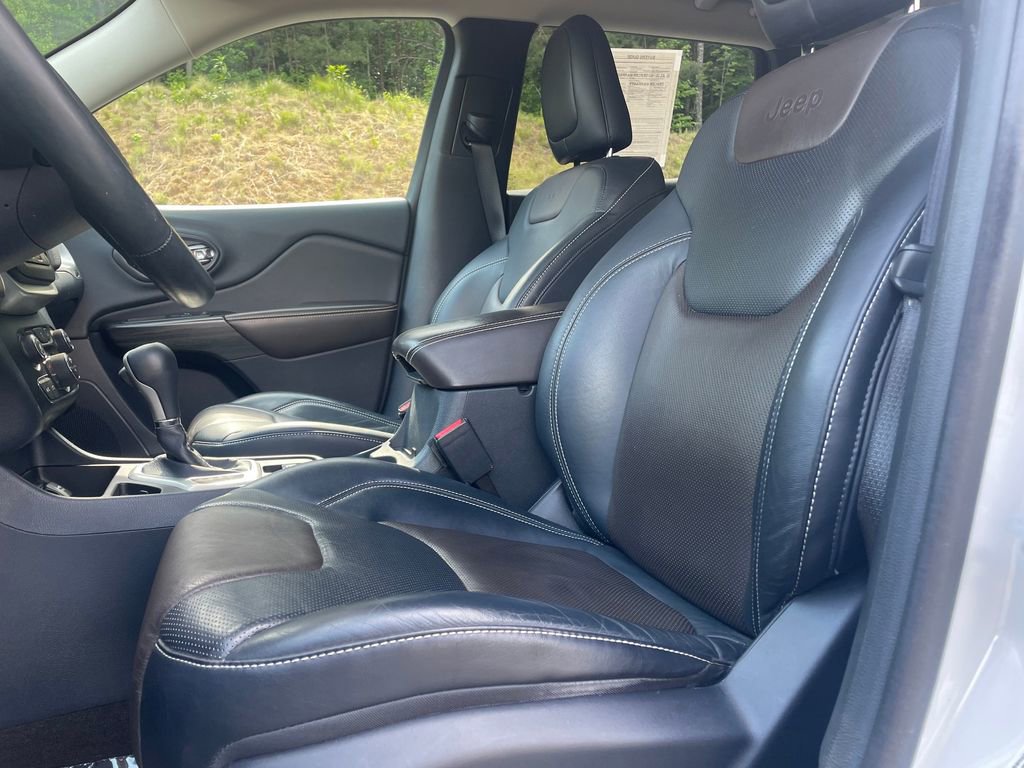 Used 2014 Jeep Cherokee Limited w/ Technology Group image 12