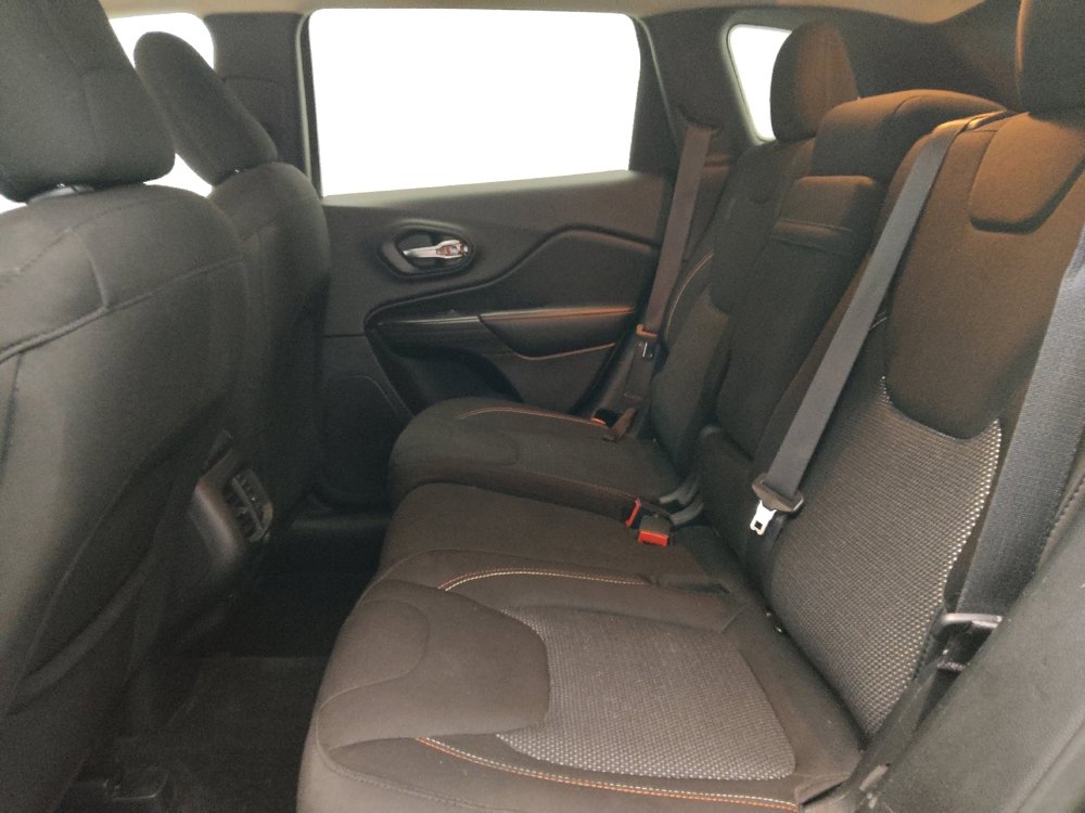 Used 2017 Jeep Cherokee 75th Anniversary image 18