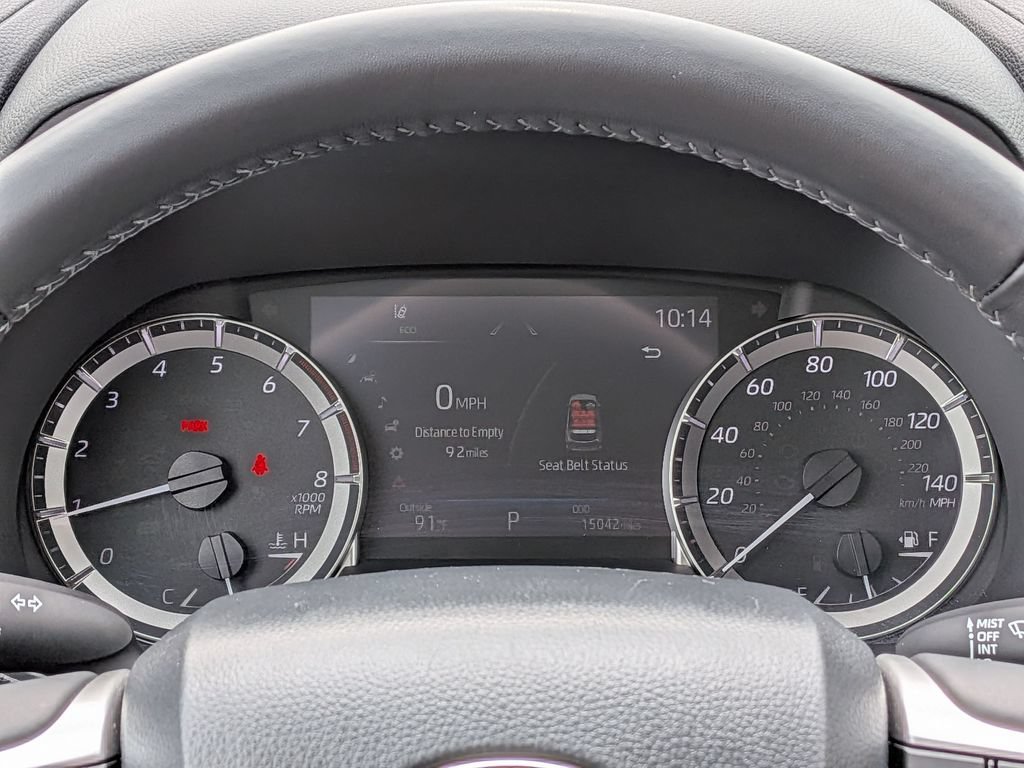 Used 2023 Toyota Highlander LE FWD image 21