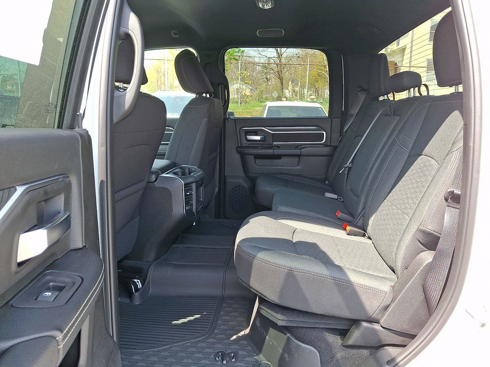 New 2026 RAM 3500 Big Horn AWD/4WD image 7