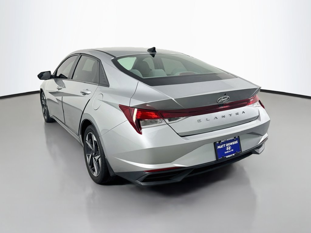 Used 2023 Hyundai Elantra SEL w/ Convenience Package FWD image 7