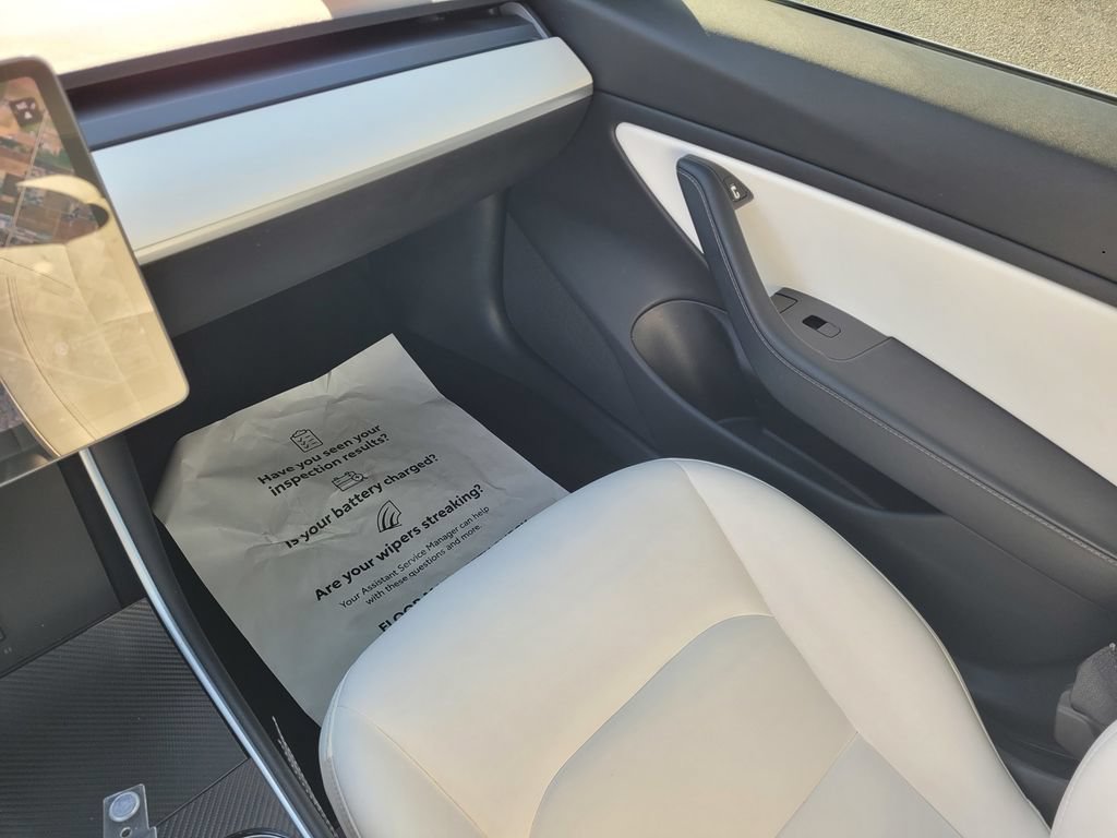 Used 2018 Tesla Model 3 Mid Range RWD image 11