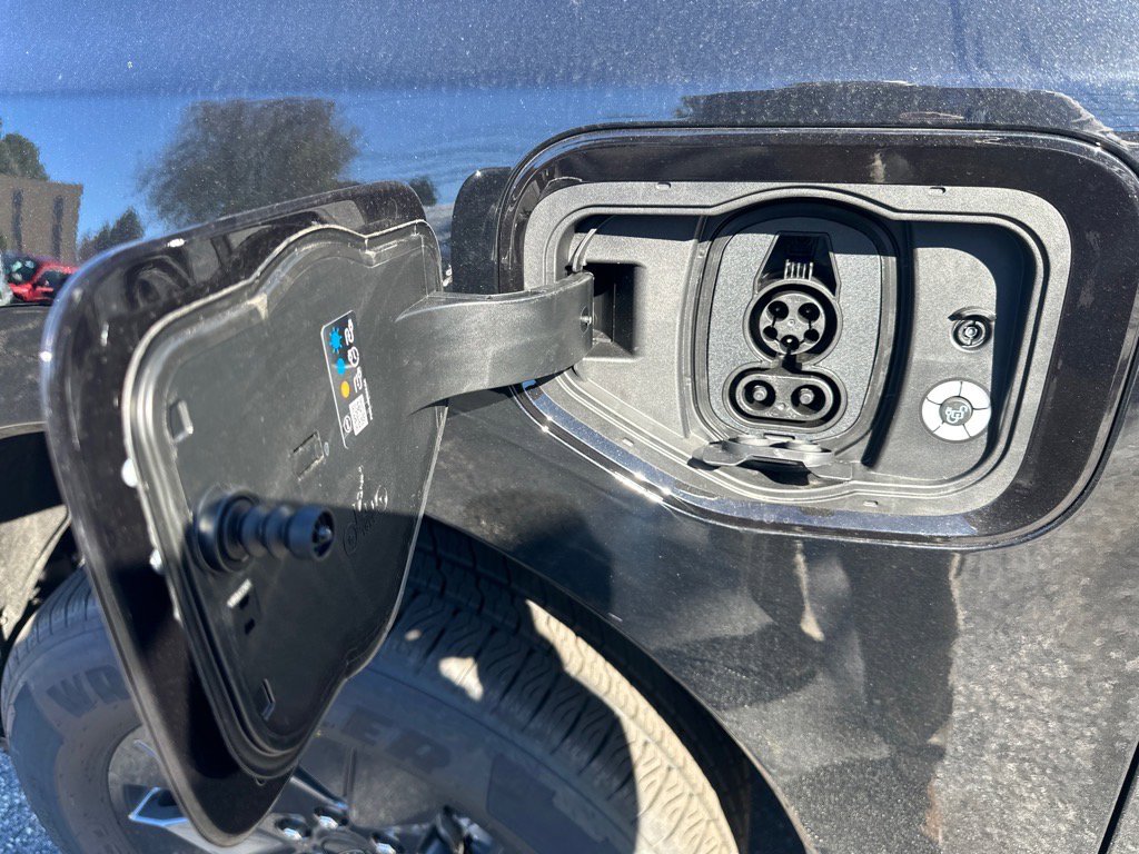 New 2025 Ford F150 Lightning Flash image 15